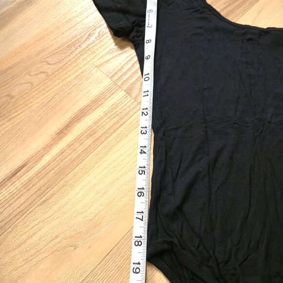 CQ by CQ Basic Large Black Short Sleeve Leotard - Picture 6 of 7